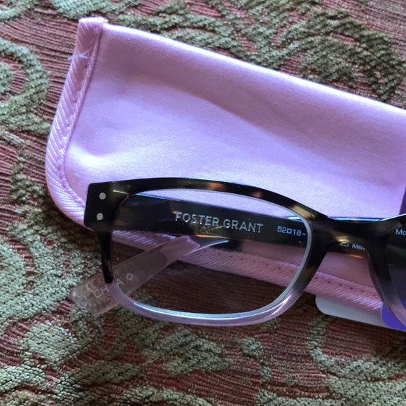 NWT Foster Grant “Monroe” readers & coordinating soft case. - Picture 2 of 6